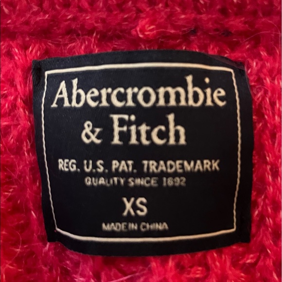 New Abercrombie & Fitch Raspberry Sweater - Picture 3 of 4